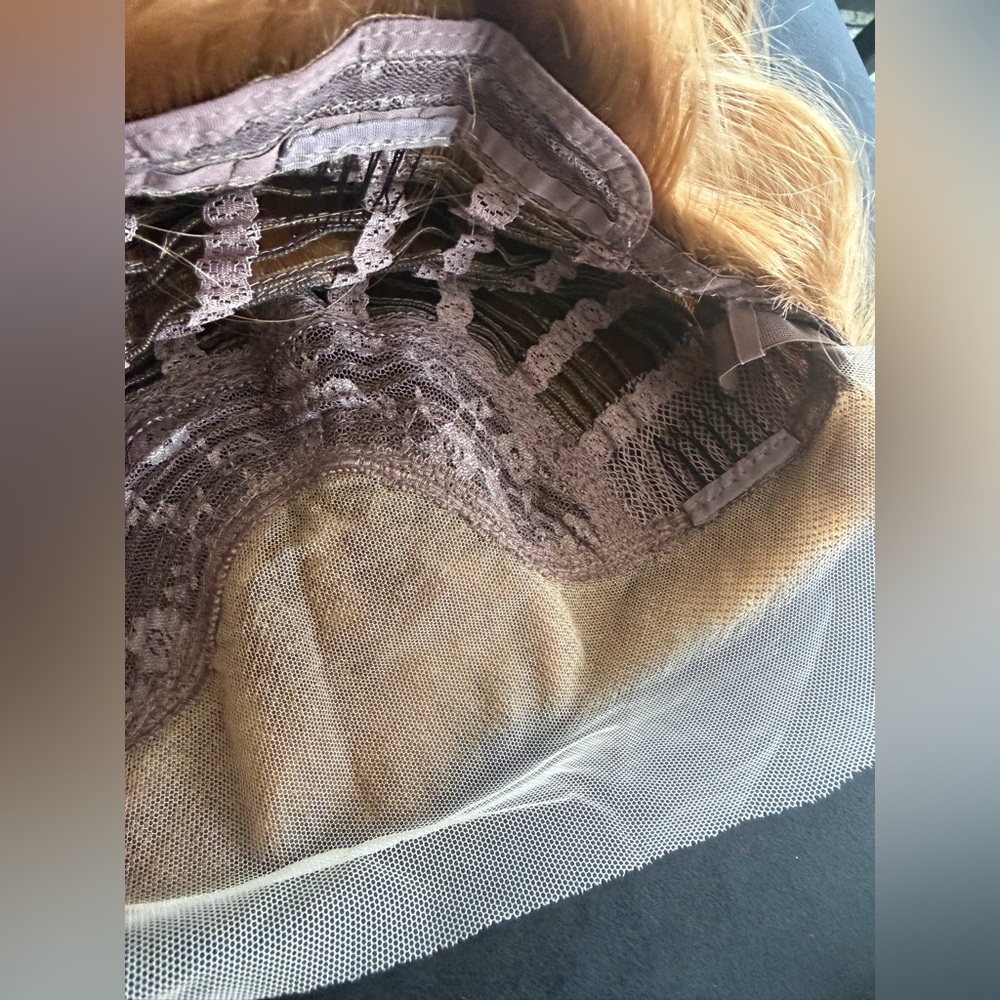 Brand new 13x3 auburn synthetic lace front wig. 16 inches - Picture 10 of 10